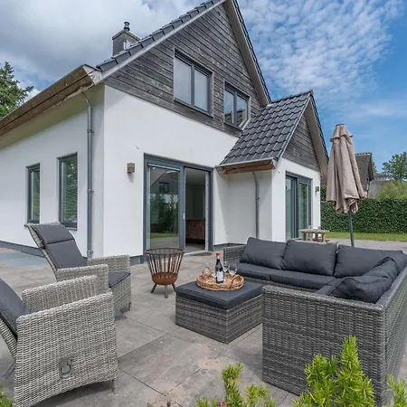 Willa Hoogelandt 106f *